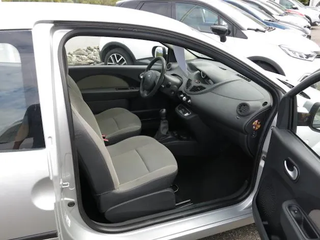 RENAULT Twingo 1.2 16V Expression