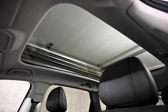 https://vehicle.imgix.net/4498217/25402b96-4bd3-4b72-b881-12b8a3b4ab1d.jpg