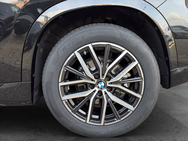 BMW X1 20d xDrive paddles