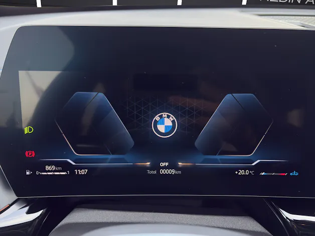 BMW X1 20d xDrive paddles