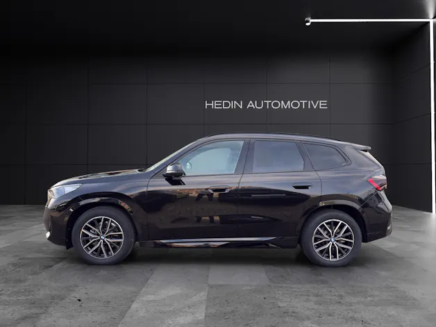 BMW X1 20d xDrive paddles