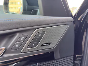 BMW X1 20d xDrive paddles