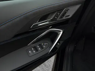 BMW X1 20d xDrive paddles