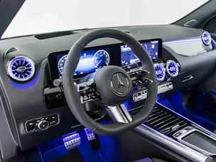 MERCEDES-BENZ GLA 200 Night Star