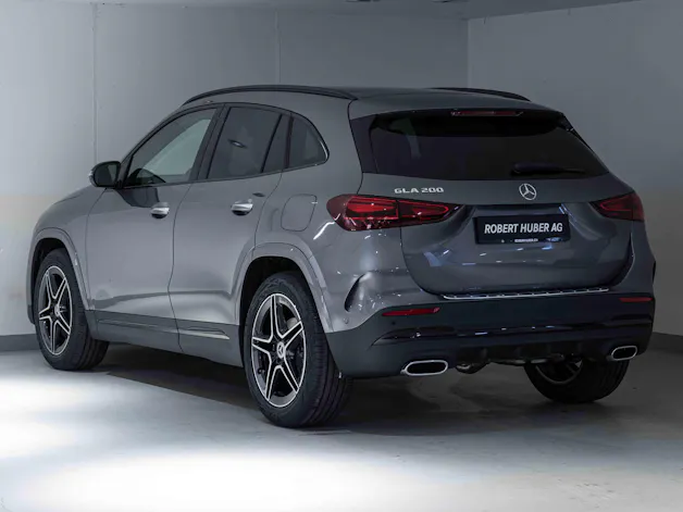 MERCEDES-BENZ GLA 200 Night Star
