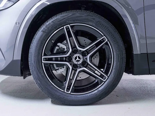 MERCEDES-BENZ GLA 200 Night Star