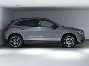 MERCEDES-BENZ GLA 200 Night Star