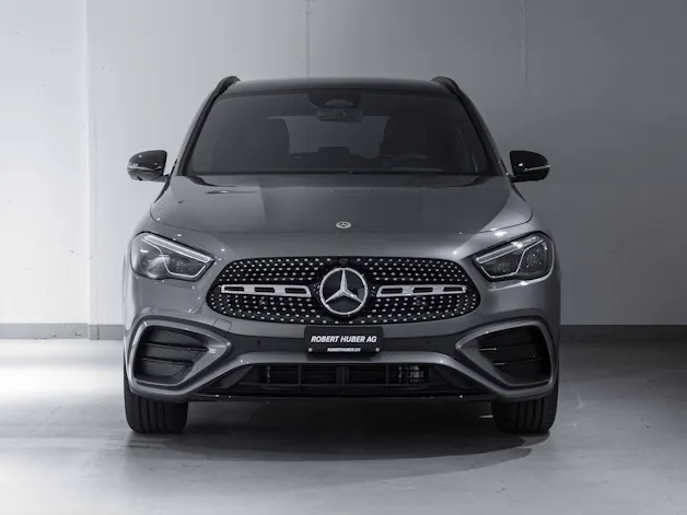 MERCEDES-BENZ GLA 200 Night Star