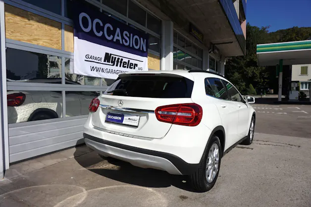 MERCEDES-BENZ GLA 250 Style 4m
