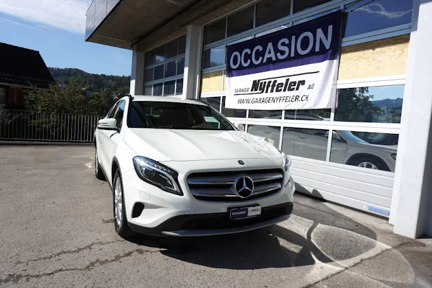 MERCEDES-BENZ GLA 250 Style 4m