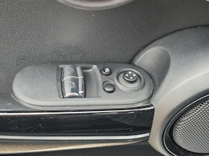 Fahrzeugbild MINI F56 Cooper SE