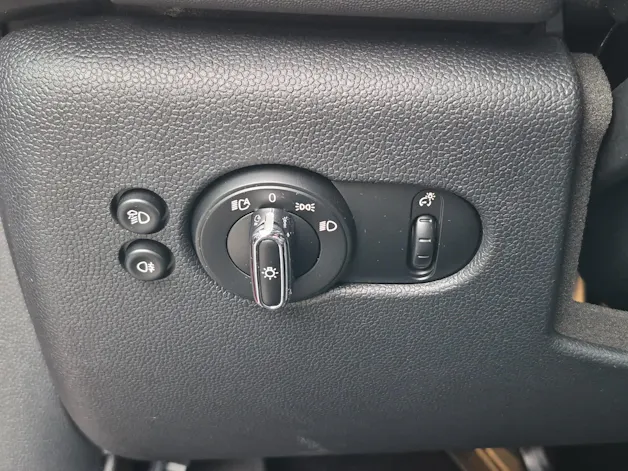 MINI F56 Cooper SE