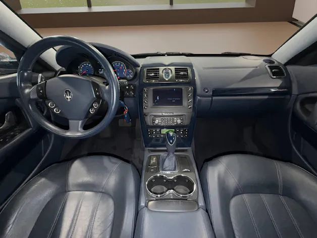 MASERATI Quattroporte 4.2 V8