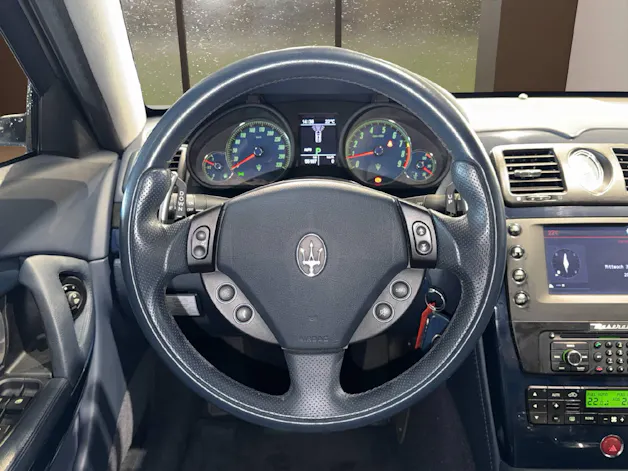 MASERATI Quattroporte 4.2 V8