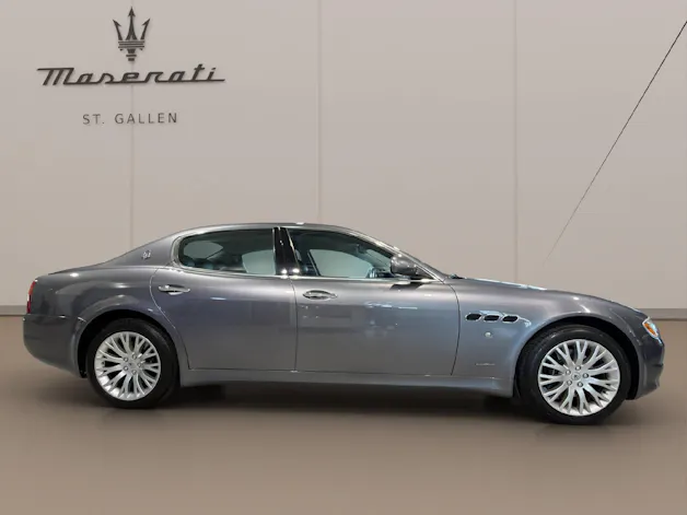 MASERATI Quattroporte 4.2 V8
