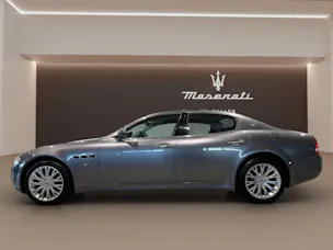 MASERATI Quattroporte 4.2 V8