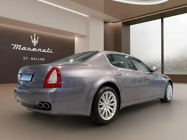 MASERATI Quattroporte 4.2 V8