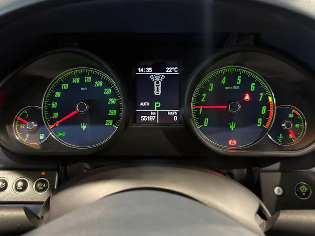 MASERATI Quattroporte 4.2 V8
