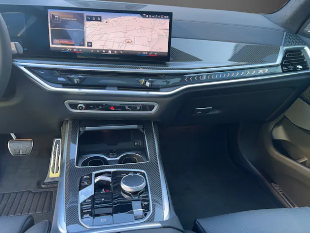 BMW X7 G07 40d xDrive SAG