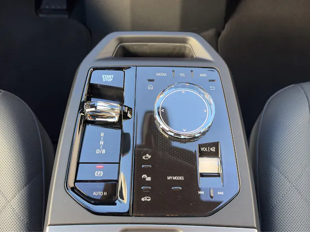 BMW iX M60