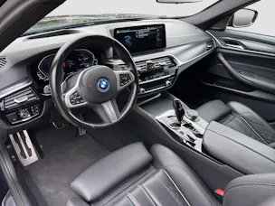 BMW 530e xDrive Touring M Sport Steptronic