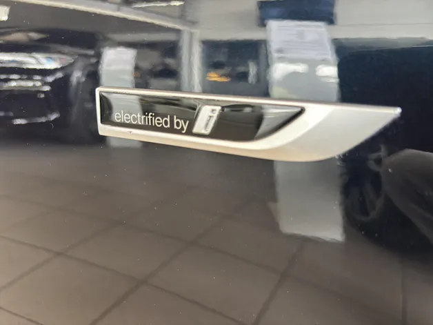 BMW 530e xDrive Touring M Sport Steptronic