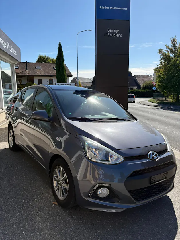 HYUNDAI i10 1.2 Amplia