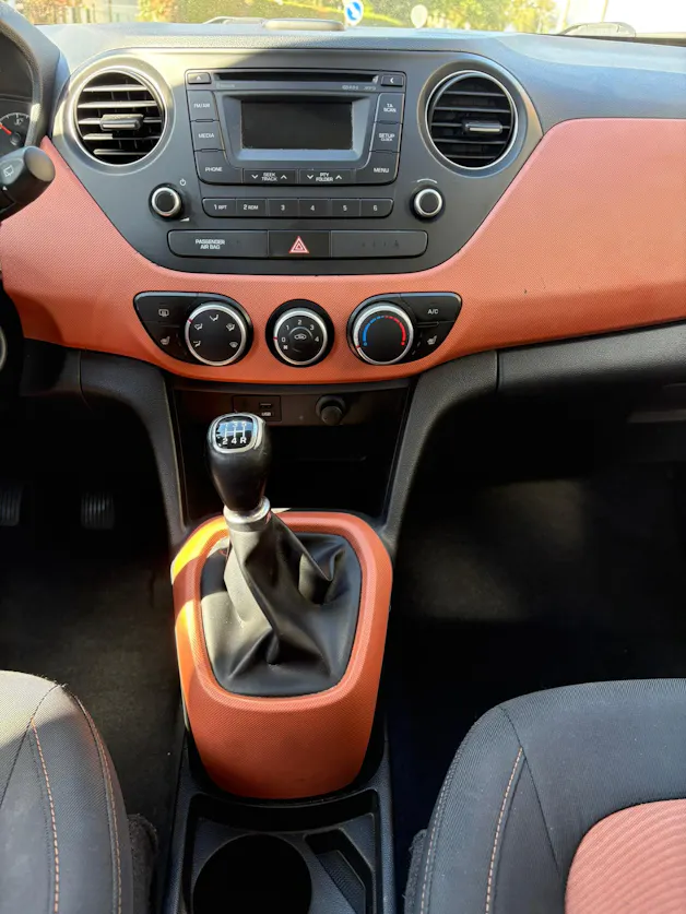HYUNDAI i10 1.2 Amplia