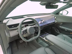 MAZDA CX-6e Takumi