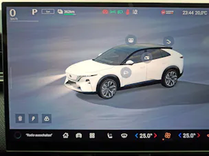 MAZDA CX-6e Takumi