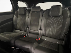 https://vehicle.imgix.net/4498334/8cb36436-c996-452a-8051-cd870a733b73.jpg