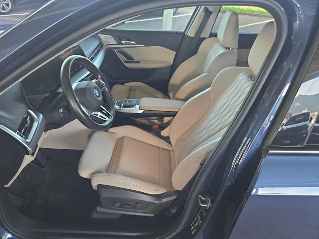 BMW X1 23i xDrive paddles