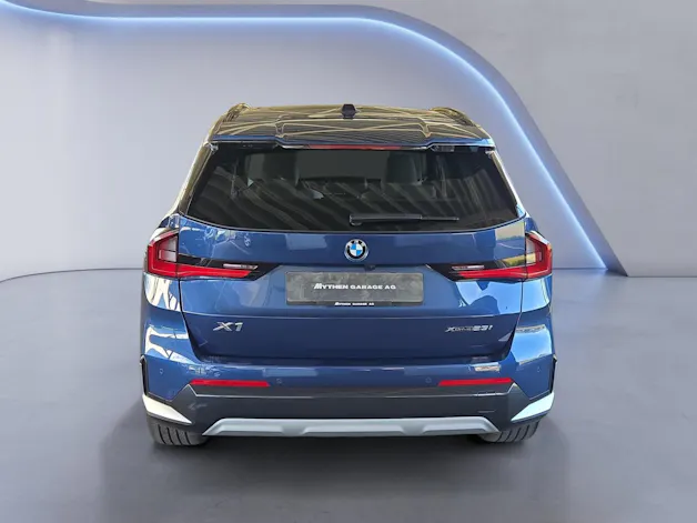 BMW X1 23i xDrive paddles