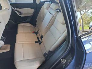 BMW X1 23i xDrive paddles