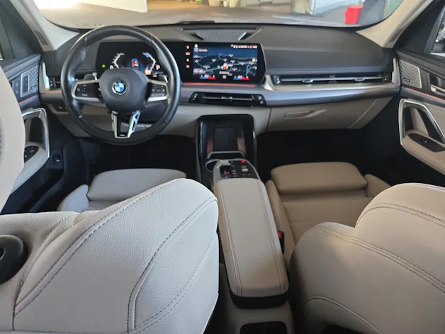 BMW X1 23i xDrive paddles