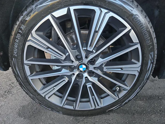 BMW X1 23i xDrive paddles