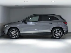 MERCEDES-BENZ GLA 200 Night Star
