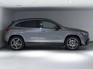 MERCEDES-BENZ GLA 200 Night Star
