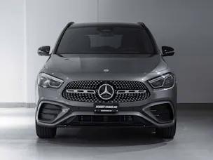 MERCEDES-BENZ GLA 200 Night Star