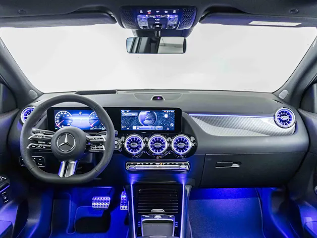 MERCEDES-BENZ GLA 200 Night Star