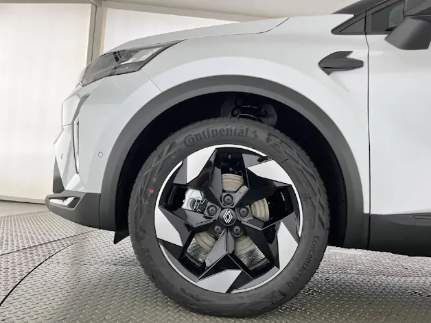 RENAULT Captur 1.8 E-Tech techno