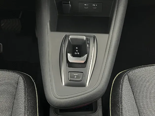 RENAULT Captur 1.8 E-Tech techno