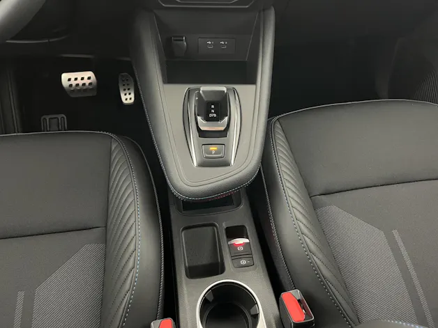 RENAULT Captur 1.8 E-Tech esprit Alpine