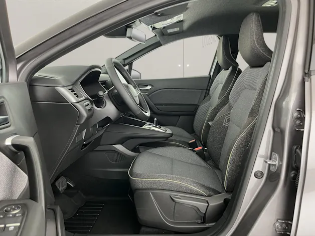 RENAULT Captur 1.8 E-Tech techno