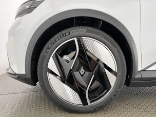 RENAULT Scénic E-Tech iconic