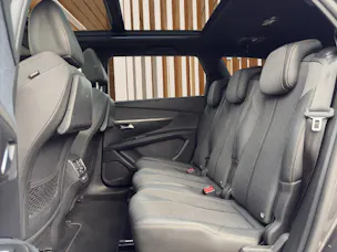 PEUGEOT 5008 1.5 BlueHDi GT Line