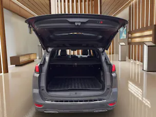 PEUGEOT 5008 1.5 BlueHDi GT Line