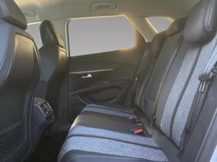 PEUGEOT 3008 1.5 BlueHDi Allure