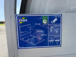 IVECO eMoovy mit FABA Kipper K4 2700