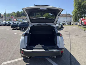 PEUGEOT 2008 1.2 145 MHEV Allure Automat